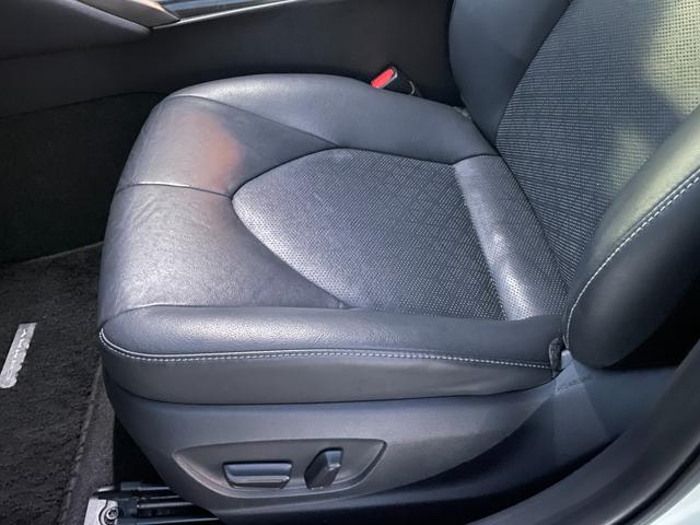 カムリ WSレザーパッケージ サンルーフ BBS19インチ ブリッツ車高調 ヘッドアップディスプレイ レザーパワーシート シートヒーター LEDヘッドライト LEDフォグライト スマートキープッシュスタート SDナビ・フルセグTV(39枚目)