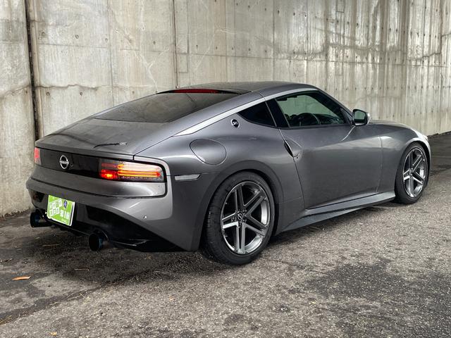 フェアレディＺ ベースグレード　ＨＫＳ車高調　ＲＳＥチタンマフラー６速マニュアル　９インチコネクトナビ　フルセグＴＶ　Ｂカメラ　ドライブレコーダー　ＥＴＣ　純正１８インチＡＷ　ＬＥＤヘッドライト（4枚目）