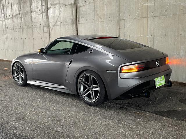 フェアレディＺ ベースグレード　ＨＫＳ車高調　ＲＳＥチタンマフラー６速マニュアル　９インチコネクトナビ　フルセグＴＶ　Ｂカメラ　ドライブレコーダー　ＥＴＣ　純正１８インチＡＷ　ＬＥＤヘッドライト（15枚目）