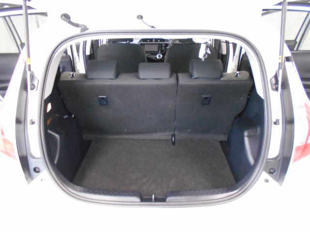 S 関東車 禁煙車 1オーナー プッシュスタート スマートキー2個 オートライト オートエアコン SDナビ TV CD DVD Bluetooth AUX(14枚目)