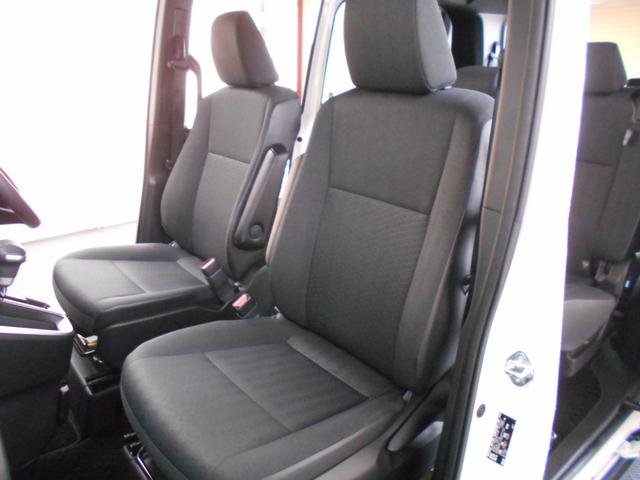 ノア Ｓ－Ｇ　両側パワースライド　ＬＥＤライト　クルーズコントロール　リヤエアコン　１０．５インチコネクティッドナビ　バックカメラ　ＥＴＣ２．０　ドラレコ　スマートキー２個（8枚目）