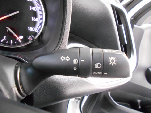 ノア Ｓ－Ｇ　両側パワースライド　ＬＥＤライト　クルーズコントロール　リヤエアコン　１０．５インチコネクティッドナビ　バックカメラ　ＥＴＣ２．０　ドラレコ　スマートキー２個（24枚目）