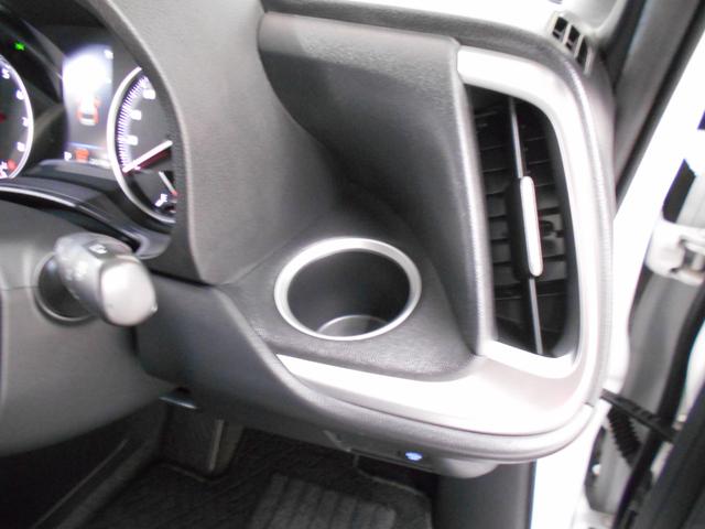 ノア Ｓ－Ｇ　両側パワースライド　ＬＥＤライト　クルーズコントロール　リヤエアコン　１０．５インチコネクティッドナビ　バックカメラ　ＥＴＣ２．０　ドラレコ　スマートキー２個（36枚目）