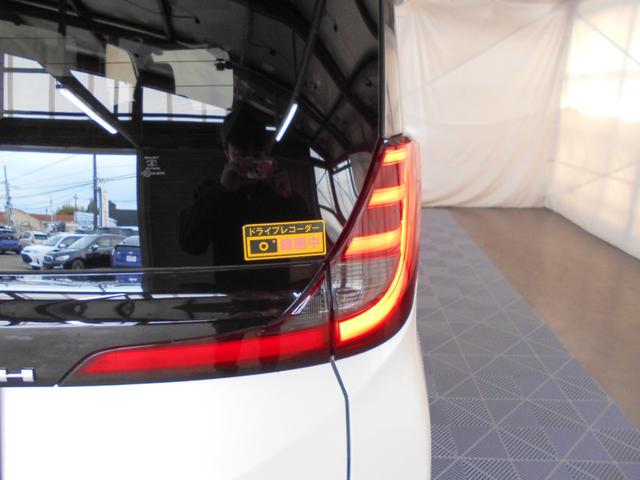 ノア Ｓ－Ｇ　両側パワースライド　ＬＥＤライト　クルーズコントロール　リヤエアコン　１０．５インチコネクティッドナビ　バックカメラ　ＥＴＣ２．０　ドラレコ　スマートキー２個（46枚目）