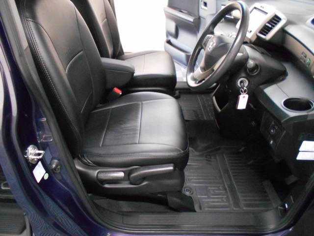 フリードスパイクハイブリッド ハイブリッド　ＨＩＤヘッドライト　シートカバー　両側手動スライドドア　社外ナビ　フルセグＴＶ　バックカメラ　ＥＴＣ　３６０°ドラレコ（11枚目）