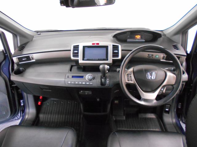 フリードスパイクハイブリッド ハイブリッド　ＨＩＤヘッドライト　シートカバー　両側手動スライドドア　社外ナビ　フルセグＴＶ　バックカメラ　ＥＴＣ　３６０°ドラレコ（16枚目）