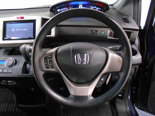 フリードスパイクハイブリッド ハイブリッド　ＨＩＤヘッドライト　シートカバー　両側手動スライドドア　社外ナビ　フルセグＴＶ　バックカメラ　ＥＴＣ　３６０°ドラレコ（17枚目）