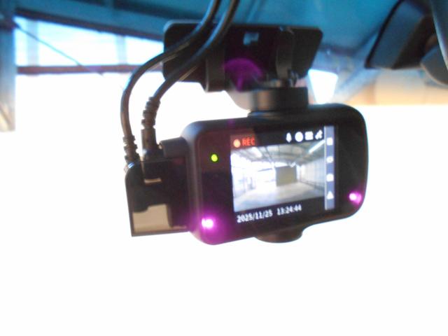 フリードスパイクハイブリッド ハイブリッド　ＨＩＤヘッドライト　シートカバー　両側手動スライドドア　社外ナビ　フルセグＴＶ　バックカメラ　ＥＴＣ　３６０°ドラレコ（29枚目）