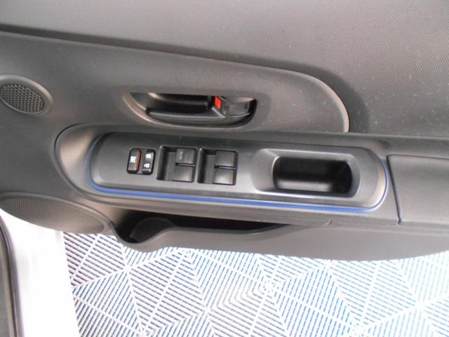 アクア S プッシュスタート スマートキー2個 フォグランプ ナビ フルセグTV BTオーディオ バックカメラ ETC(30枚目)