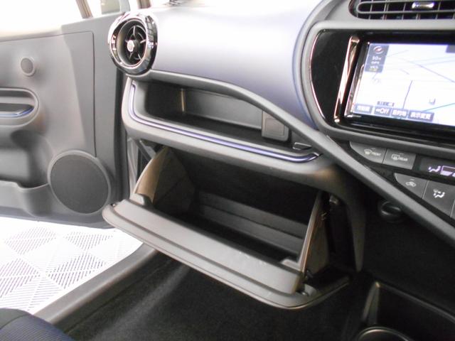 アクア S プッシュスタート スマートキー2個 フォグランプ ナビ フルセグTV BTオーディオ バックカメラ ETC(32枚目)