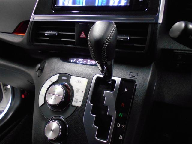 シエンタ G フリップダウンモニター 前後ドラレコ 両側パワースライド LEDライト フォグランプ ナビ TV BTオーディオ バックカメラ ETC スマートキー2個(18枚目)