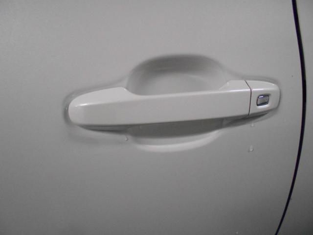 シエンタ G フリップダウンモニター 前後ドラレコ 両側パワースライド LEDライト フォグランプ ナビ TV BTオーディオ バックカメラ ETC スマートキー2個(53枚目)