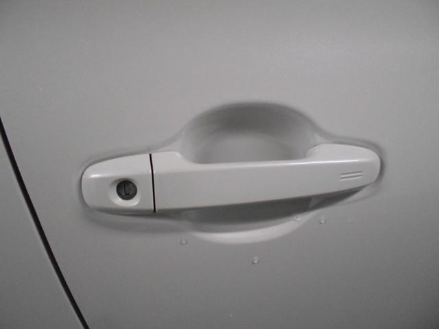 シエンタ G フリップダウンモニター 前後ドラレコ 両側パワースライド LEDライト フォグランプ ナビ TV BTオーディオ バックカメラ ETC スマートキー2個(54枚目)