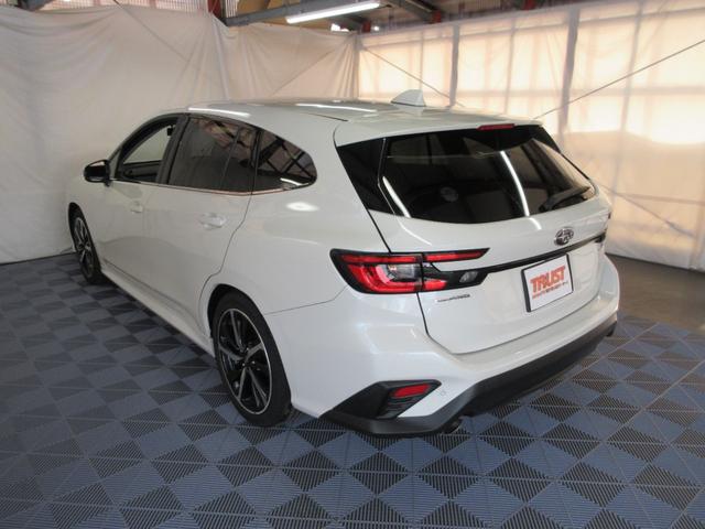 レヴォーグ ＧＴ－Ｈ　パワーバックドア　前後座席シートヒーター　両側パワーシート　クルーズコントロール　ナビ　ＴＶ　ＢＴオーディオ　バックカメラ　ＥＴＣ　ドラレコ　スマートキー２個（7枚目）