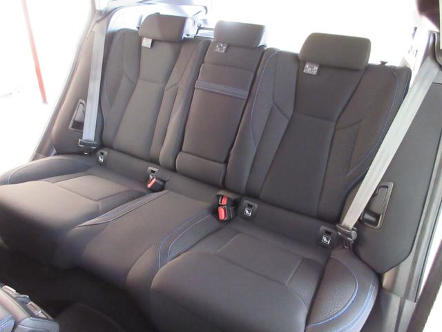 レヴォーグ ＧＴ－Ｈ　パワーバックドア　前後座席シートヒーター　両側パワーシート　クルーズコントロール　ナビ　ＴＶ　ＢＴオーディオ　バックカメラ　ＥＴＣ　ドラレコ　スマートキー２個（10枚目）