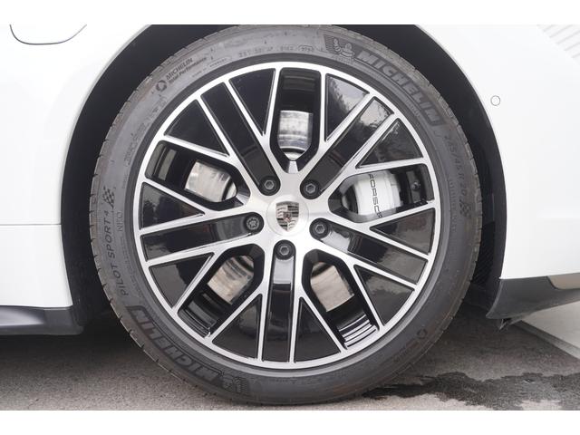 タイカン タイカン ターボ 4+1シート 4WD SportDesign SR 助手席ディスプレイ Pガラス(12枚目)