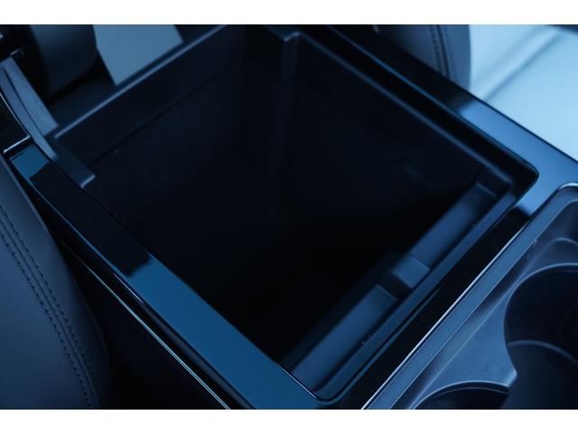 レンジローバーイヴォーク ダイナミック　ＨＳＥ　Ｐ３００ｅ　ＰＨＥＶ　４ＷＤ　２０ＡＷ　コールドクライメート　パノラミックルーフ（27枚目）