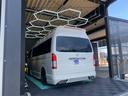 TOYOTA HIACE COMMUTER