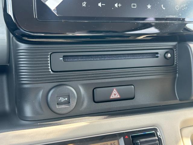 ワゴンＲスマイル ハイブリッドＳ　４ＷＤ　オプション９インチメモリーナビ　フルセグＴＶ　ブルートゥースオーディオ　ＤＶＤ再生　全方位カメラ　アダプティブクルーズコントロール　レーンキープアシスト　前席シートヒーター　ヘッドアップディスプレイ　ＬＥＤヘッドライト　左電スライド（26枚目）
