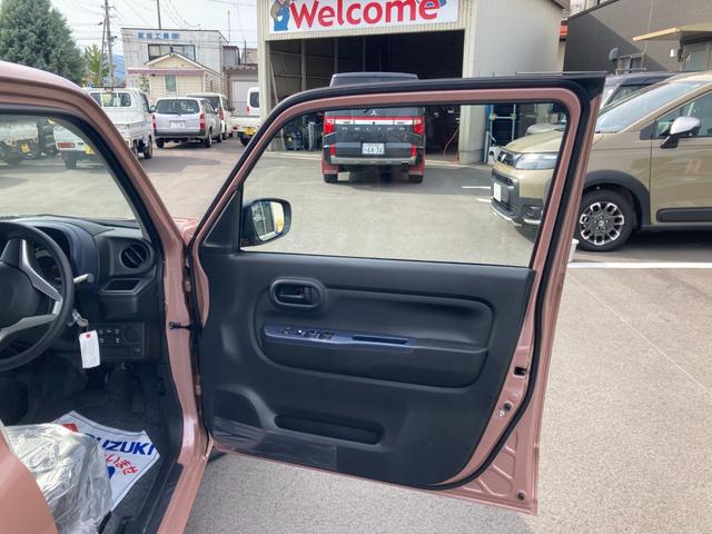 アルト L 4WD 届出済未使用車 バックアイカメラ・スズキコネクト対応通信機装着車 クリアランスソナー レーンアシスト 衝突被害軽減システム オートライト 電動格納ミラー 前席左右シートヒーター CVT ABS オーディオレス(11枚目)