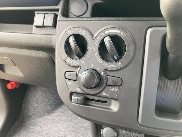 アルト L 4WD 届出済未使用車 バックアイカメラ・スズキコネクト対応通信機装着車 クリアランスソナー レーンアシスト 衝突被害軽減システム オートライト 電動格納ミラー 前席左右シートヒーター CVT ABS オーディオレス(29枚目)