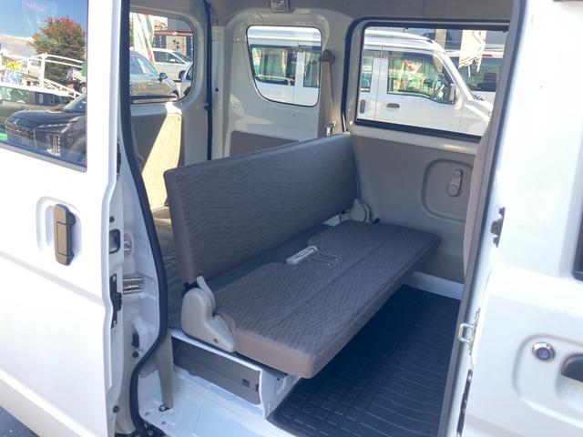 ミニキャブバン M 4WD 4AT 両側スライドドア アイドリングストップ オートライト ABS ESC エアコン パワーステアリング 運転席エアバッグ 助手席エアバッグ FM/AMラジオ フロアマット バイザー 記録簿(30枚目)