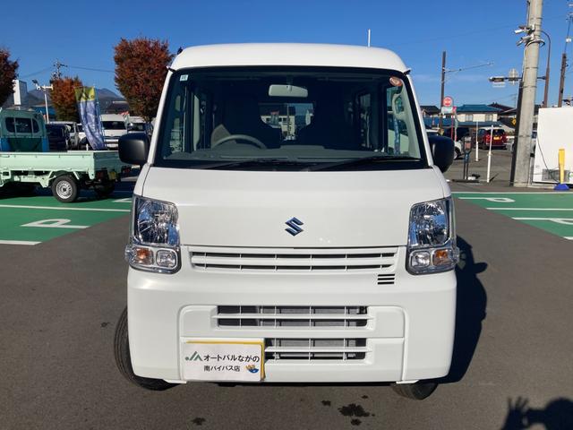 エブリイ PA 4WD 両側スライドドア クリアランスソナー オートライト 届出済未使用車 4A/T ABS ESC エアバック 衝突安全ボディ エアコン パワーステアリング ルーフコンソール LEDルームランプ(2枚目)