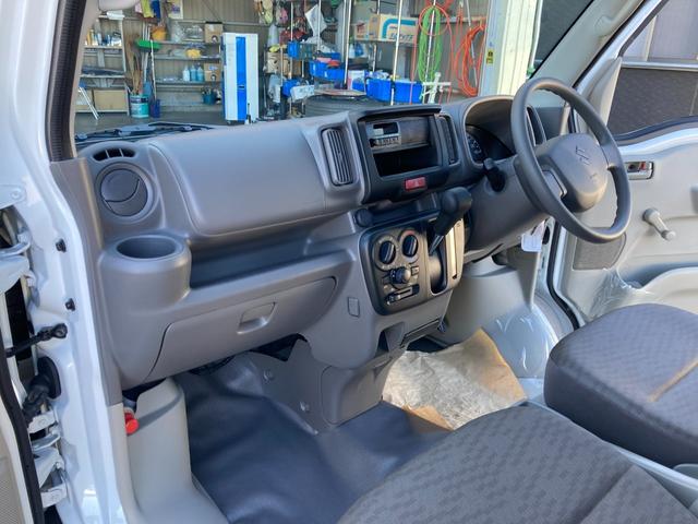 エブリイ PA 4WD 両側スライドドア クリアランスソナー オートライト 届出済未使用車 4A/T ABS ESC エアバック 衝突安全ボディ エアコン パワーステアリング ルーフコンソール LEDルームランプ(17枚目)