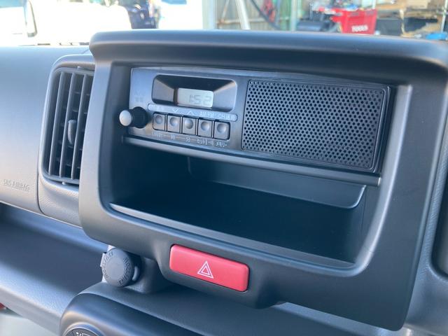 エブリイ PA 4WD 両側スライドドア クリアランスソナー オートライト 届出済未使用車 4A/T ABS ESC エアバック 衝突安全ボディ エアコン パワーステアリング ルーフコンソール LEDルームランプ(29枚目)