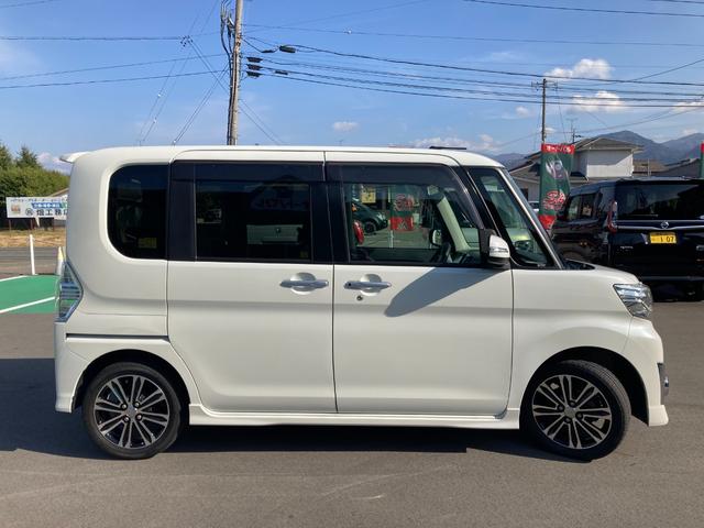 タント カスタムRS スマートセレクションSA 4WD 純正8インチナビ バックカメラ フロントドライブレコーダー 両側電動スライドドア スマートアシスト オートライト LEDヘッドランプ スマートキー スペアキー エコアイドル 後席サンシェード(4枚目)