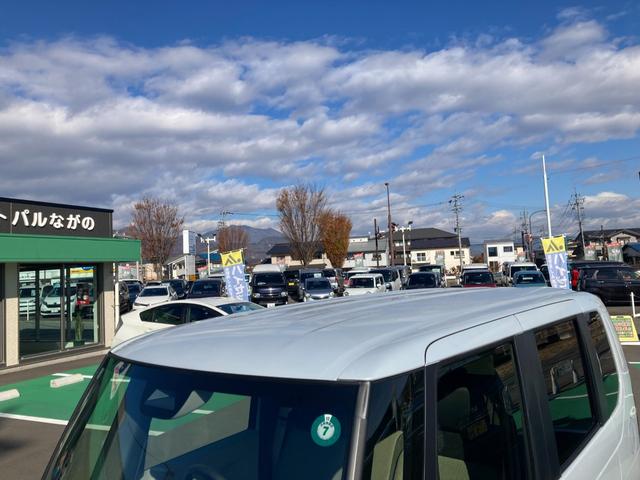 N-BOX ベースグレード 2WD 左右パワースライドドア オーディオレス バックカメラ クリアランスソナー ホンダセンシング アダプティブクルーズコントロール レーンキープアシスト オートハイビーム LEDヘッドランプ スマートキー スペアキー(9枚目)