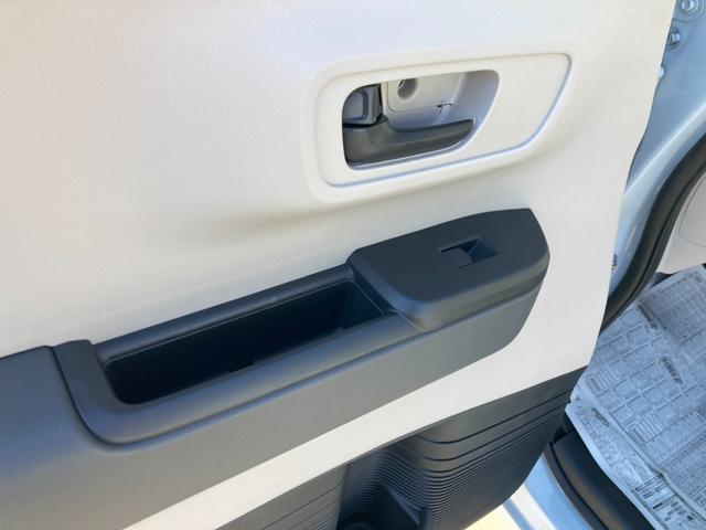 N-BOX ベースグレード 2WD 左右パワースライドドア オーディオレス バックカメラ クリアランスソナー ホンダセンシング アダプティブクルーズコントロール レーンキープアシスト オートハイビーム LEDヘッドランプ スマートキー スペアキー(15枚目)