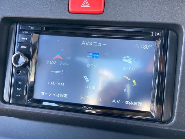 サンバートラック TBスマートアシスト 4WD 長野県限定車 5M/T リヤデフロック LEDヘッドランプ/フォグランプ メッキミラーカバー 4枚リーフスプリング SAIIIt クリアランスソナー ETC ナビ TV オートライト ABS ESC CD USB(31枚目)