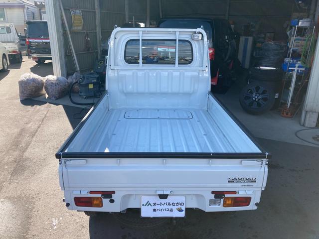 サンバートラック TBスマートアシスト 4WD 長野県限定車 5M/T リヤデフロック LEDヘッドランプ/フォグランプ メッキミラーカバー 4枚リーフスプリング SAIIIt クリアランスソナー ETC ナビ TV オートライト ABS ESC CD USB(36枚目)
