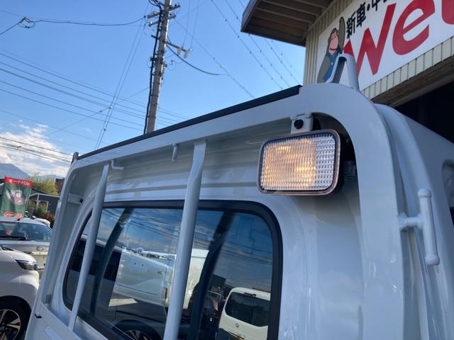 サンバートラック TBスマートアシスト 4WD 長野県限定車 5M/T リヤデフロック LEDヘッドランプ/フォグランプ メッキミラーカバー 4枚リーフスプリング SAIIIt クリアランスソナー ETC ナビ TV オートライト ABS ESC CD USB(42枚目)