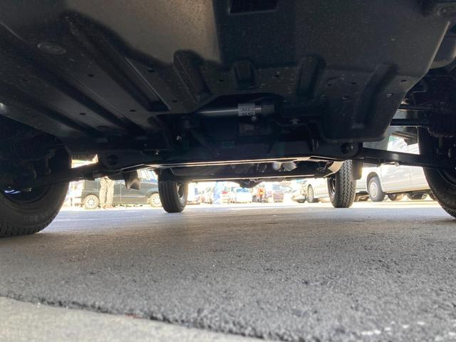 サンバートラック TBスマートアシスト 4WD 長野県限定車 5M/T リヤデフロック LEDヘッドランプ/フォグランプ メッキミラーカバー 4枚リーフスプリング SAIIIt クリアランスソナー ETC ナビ TV オートライト ABS ESC CD USB(48枚目)