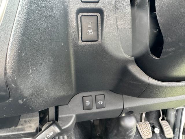 レジアスエースバン スーパーＧＬ　ダークプライム　１オーナー／４ＷＤ／ディーゼル／プッシュスタート／両側パワスラ／寒冷地仕様／バックモニター／ＡＣ１００Ｖ／助手席エアバック／ＬＳＤ／パナソニックナビ／ドライブレコーダー／ＥＴＣ２．０／リヤフィルム施工（17枚目）