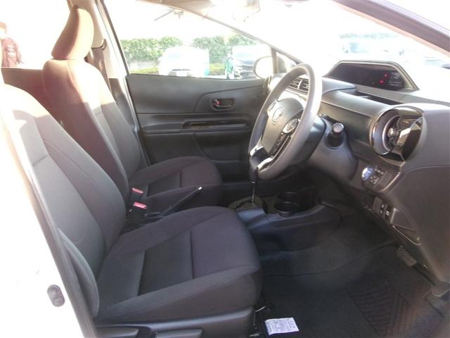 アクア Ｓスタイルブラック　衝突被害軽減システム　フルセグ　メモリーナビ　ドラレコ　バックカメラ　ＥＴＣ　ＬＥＤヘッドランプ　スマートキー　ハイブリッド　記録簿（10枚目）