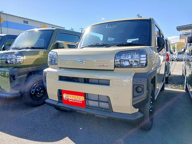 タフト Ｘ　４ＷＤ　届出済未使用車　クリアランスソナー　衝突被害軽減システム　ＬＥＤヘッドランプ　スマートキー　アイドリングストップ　サンルーフ　ＣＶＴ　盗難防止　ＡＢＳ　横滑り防止　衝突安全ボディ　エアコン（2枚目）