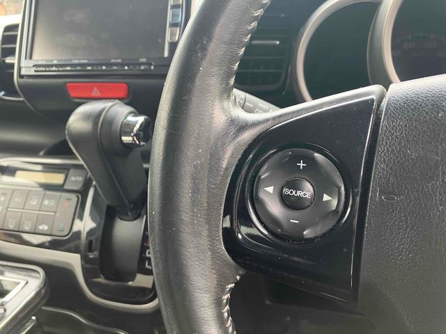 N-BOXカスタム G・Lパッケージ バックカメラ 両側電動スライドドア オートライト HID スマートキー アイドリングストップ 電動格納ミラー ベンチシート CVT 盗難防止システム ABS ESC アルミホイール エアコン(5枚目)