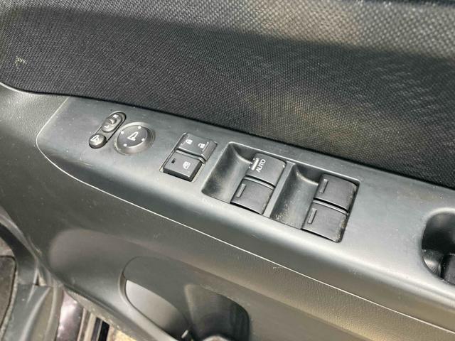 N-BOXカスタム G・Lパッケージ バックカメラ 両側電動スライドドア オートライト HID スマートキー アイドリングストップ 電動格納ミラー ベンチシート CVT 盗難防止システム ABS ESC アルミホイール エアコン(7枚目)