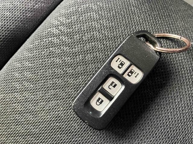 N-BOXカスタム G・Lパッケージ バックカメラ 両側電動スライドドア オートライト HID スマートキー アイドリングストップ 電動格納ミラー ベンチシート CVT 盗難防止システム ABS ESC アルミホイール エアコン(12枚目)