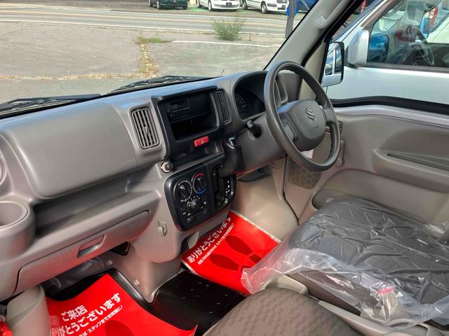エブリイ ＰＡリミテッド　４ＷＤ　両側スライドドア　キーレス　ライトレベライザー　ＡＴ　盗難防止システム　ＡＢＳ　衝突安全ボディ　エアコン　パワーステアリング（10枚目）