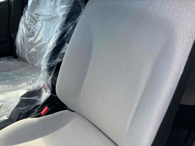 ヴィッツ Ｆ　４ＷＤ　ＥＴＣ　ナビＴＶ　アルミホイール　キーレス　エンジンスターター　電動格納ミラー　ＣＶＴ　衝突安全ボディ　ＡＢＳ　ＣＤ　取扱説明書　リアワイパー　ライトレベライザー（29枚目）