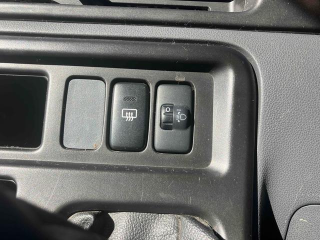 ハイゼットカーゴ DX 4WD 5MT 両側スライドドア キーレスエントリー エアコン パワーステアリング パワーウィンドウ 運転席エアバッグ 助手席エアバッグ(5枚目)