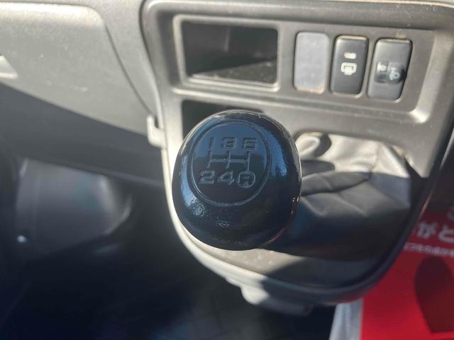 ハイゼットカーゴ DX 4WD 5MT 両側スライドドア キーレスエントリー エアコン パワーステアリング パワーウィンドウ 運転席エアバッグ 助手席エアバッグ(6枚目)