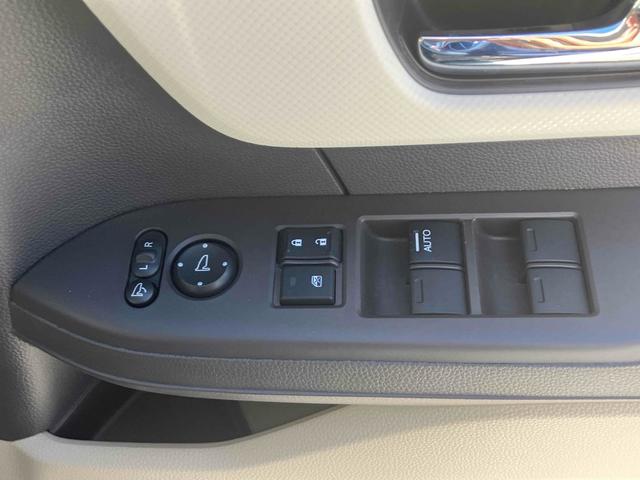 N-BOX G・Lターボホンダセンシング 4WD ETC バックカメラ 両側電動スライドドア ナビ TV オートクルーズコントロール レーンアシスト 衝突被害軽減システム オートライト LEDヘッドランプ スマートキー アイドリングストップ(10枚目)