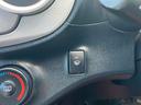 ヴィッツ Ｆ　４ＷＤ　ＥＴＣ　ナビＴＶ　アルミホイール　キーレス　エンジンスターター　電動格納ミラー　ＣＶＴ　衝突安全ボディ　ＡＢＳ　ＣＤ　取扱説明書　リアワイパー　ライトレベライザー（7枚目）