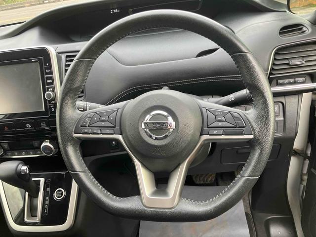 セレナ ハイウェイスター 4WD ドライブレコーダー ETC 全周囲カメラ ナビ TV クリアランスソナー オートクルーズコントロール パークアシスト 衝突被害軽減システム 両側電動スライドドア オートライト スマートキー(3枚目)