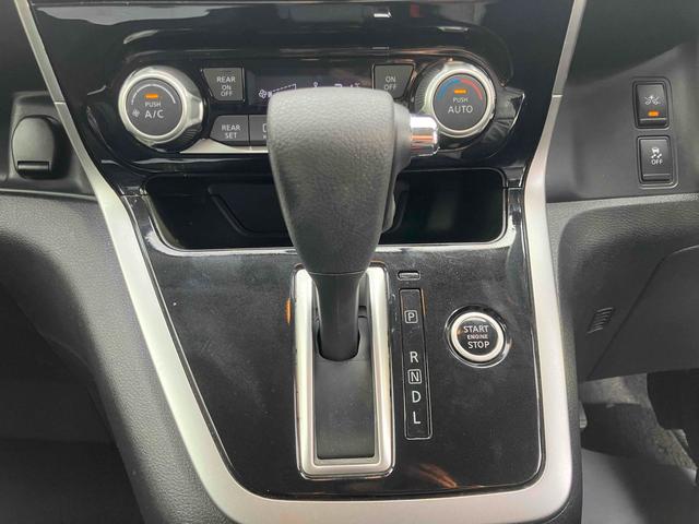 セレナ ハイウェイスター 4WD ドライブレコーダー ETC 全周囲カメラ ナビ TV クリアランスソナー オートクルーズコントロール パークアシスト 衝突被害軽減システム 両側電動スライドドア オートライト スマートキー(8枚目)